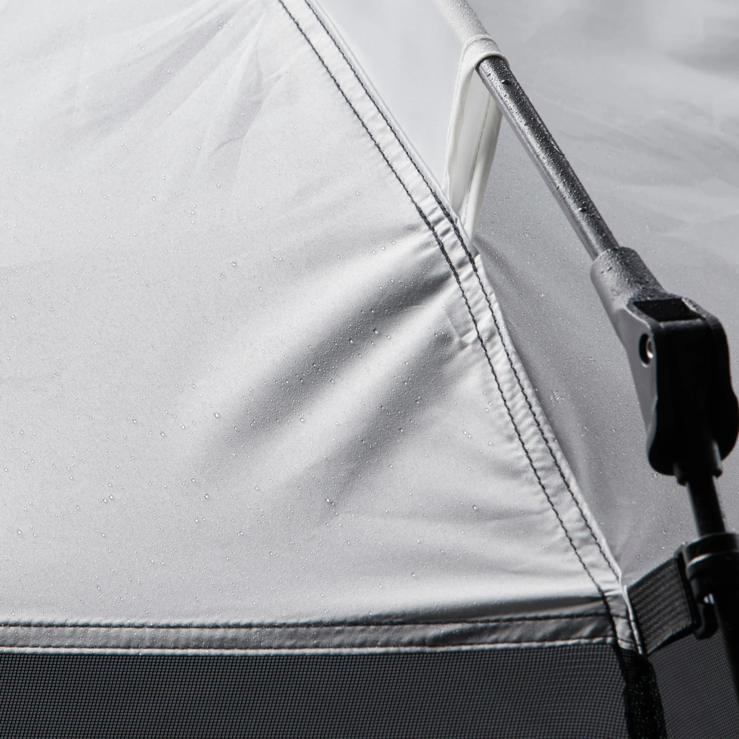 Quechua Instant Camping Shelter 4 Person 8 Quechua Instant Camping Shelter 4 Person - Image 8