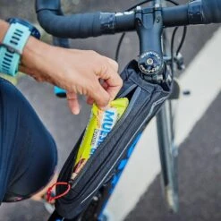 Zone3 Aero Top Tube Cycling Triathlon 'Bento Box' Bag Adult's Black 7 Zone3 Aero Top Tube Cycling Triathlon 'Bento Box' Bag Adult's Black -Camping Sales Shop k3228d3cace835756a06df5fe3a306d1f