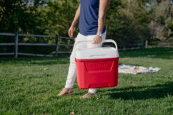 IGLOO Laguna 28QT Cool Box Red -Camping Sales Shop k7261c800915913834b6a43a5a82e78a3